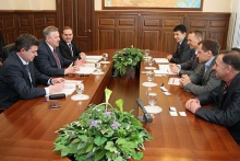 Губернатор Хабаровского края встретился с Президентом и Управляющим Партнером ТехноНИКОЛЬ