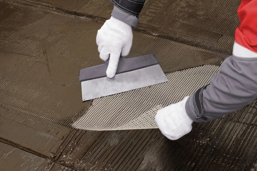 Гидроизоляция пола под стяжку — делаем самостоятельно