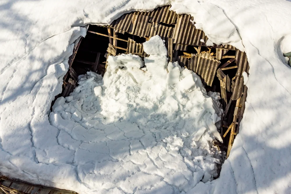 Ремонт шифера: способы, методы, материалы