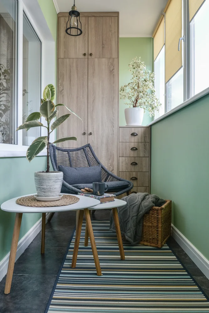 Утепляем и оформляем балкон в стиле прованс