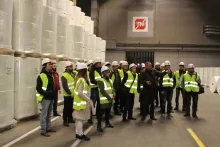 Экскурсия пользователей строительного портала FORUMHOUSE.RU на завод «Шинглас» в г. Рязань Экскурсия пользователей строительного портала FORUMHOUSE.RU на завод «Шинглас» в г. Рязань