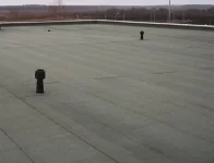 Для ремонта кровли крупного промышленного предприятия применен материал УНИФЛЕКС Для ремонта кровли крупного промышленного предприятия применен материал УНИФЛЕКС