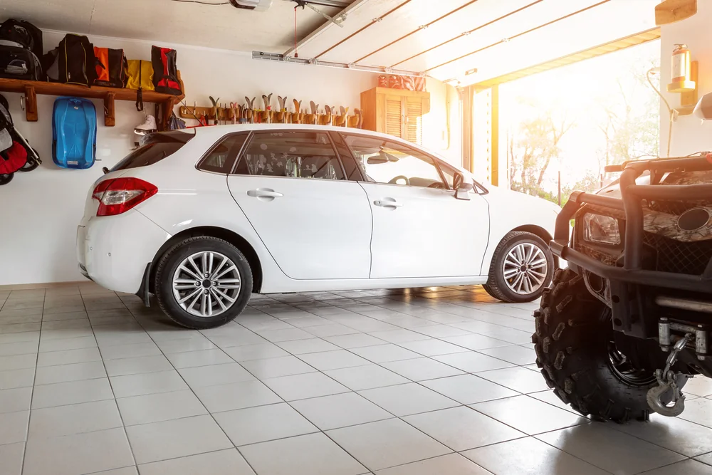 Плитный фундамент и керамзитобетонный блок — надежное решение для строительства гаража