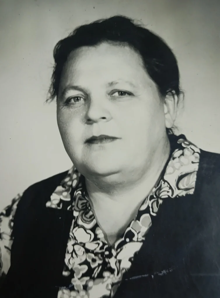 Земляной_Антошко Мария Яковлевна.jpg