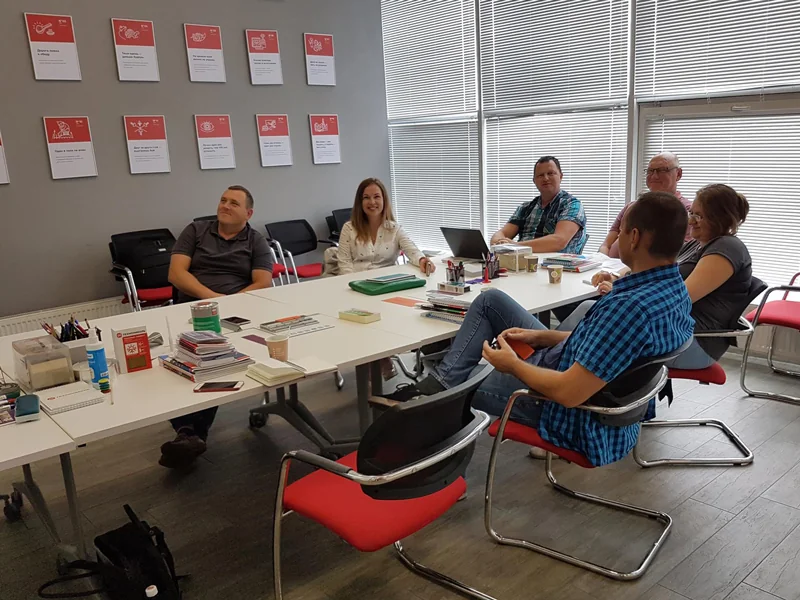 meeting_3.jpg meeting_3.jpg