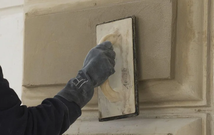 Декоративная штукатурка фасада: как подготовиться и оштукатурить наружные стены