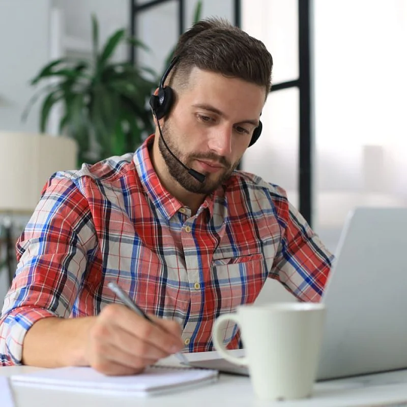 Жизнь в самолете: как эффективно использовать рабочее время вдали от офиса