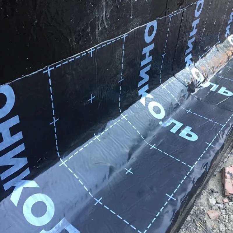 Миссия выполнима: как защитить цоколь дома от влаги своими руками