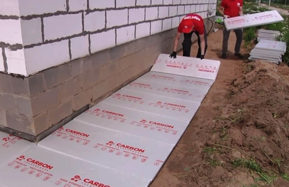 Как правильно сделать отмостку вокруг дома своими руками