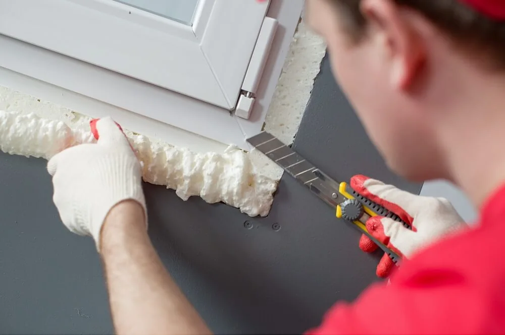 Монтажная пена для звукоизоляции — где и как применять