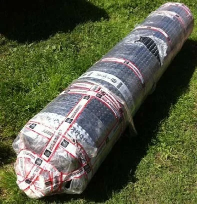 Казалось, наш старый деревянный дом уже ничто не спасет. Но помогла отмостка с профилированной мембраной PLANTER Geo от ТЕХНОНИКОЛЬ