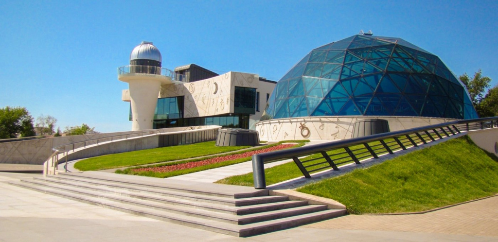 yaroslavskiy_planetariy.jpg