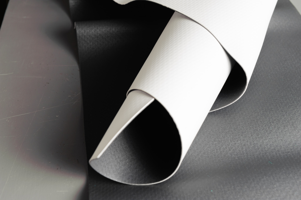ECOPLAST V-RP_5 и LOGICROOF PRO V-RP.jpg ECOPLAST V-RP_5 и LOGICROOF PRO V-RP.jpg