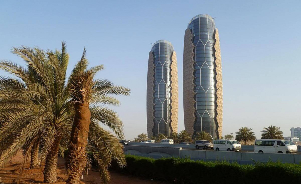 Башни Al Bahar, которые могут поспорить с термином недвижимость