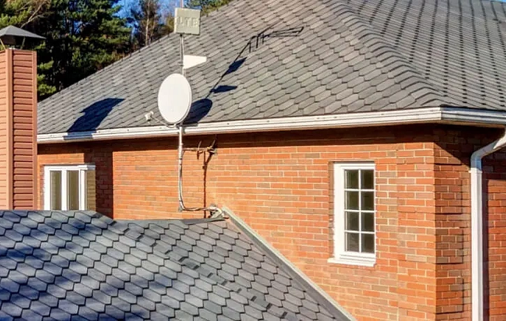 Водоизоляционный ковёр для ремонта крыши многоквартирного дома. Особенности подбора и монтажа