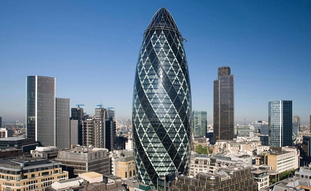 Лондонский «Огурец» – башня, которую защищает воздух